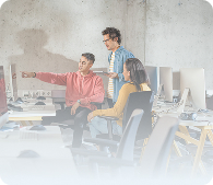 Profissionais origem evergia trabalhando